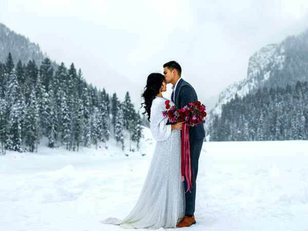 Charming Kashmir Honeymoon Tour Package